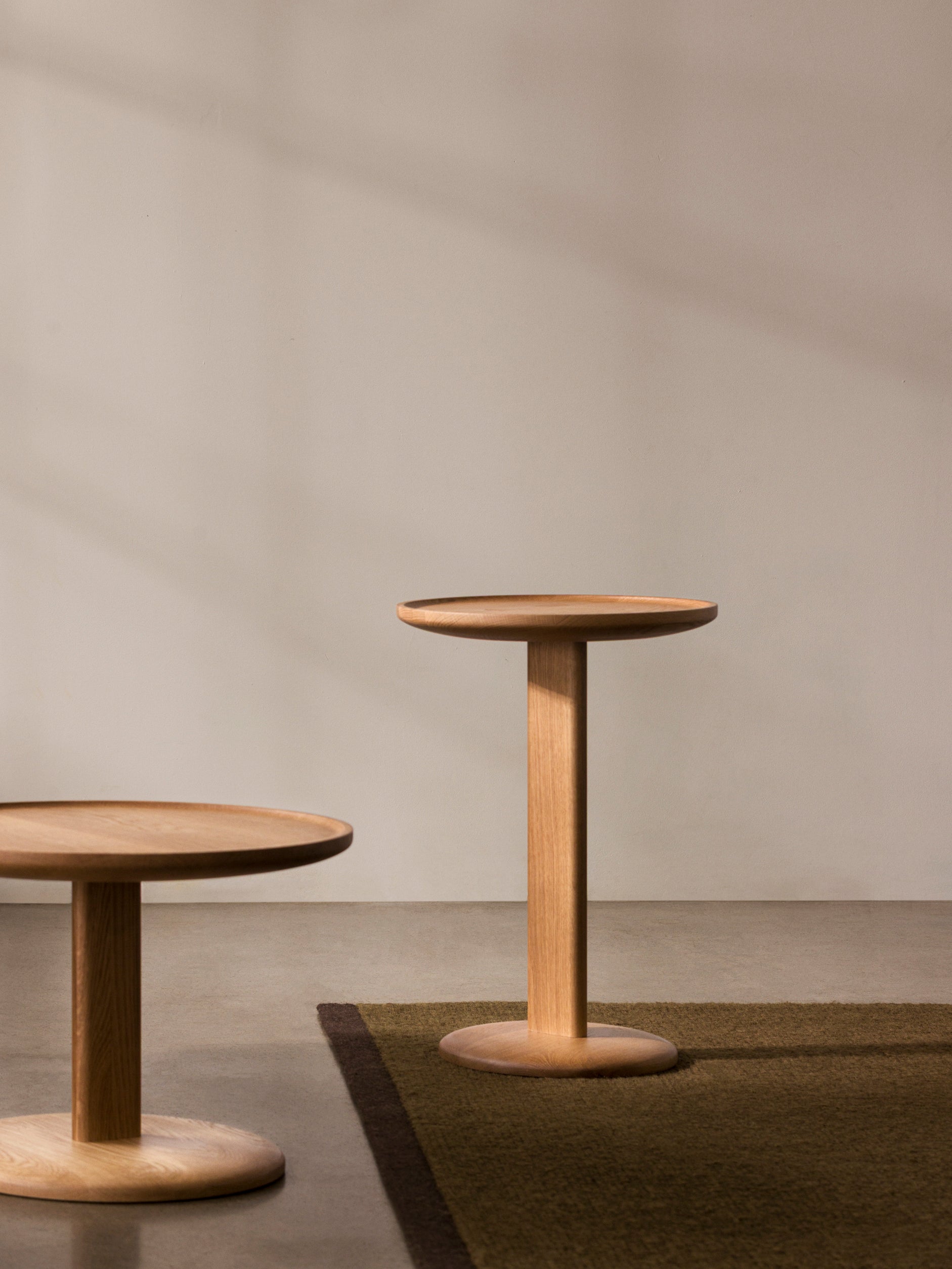 Lily Side Table Oak / Tall