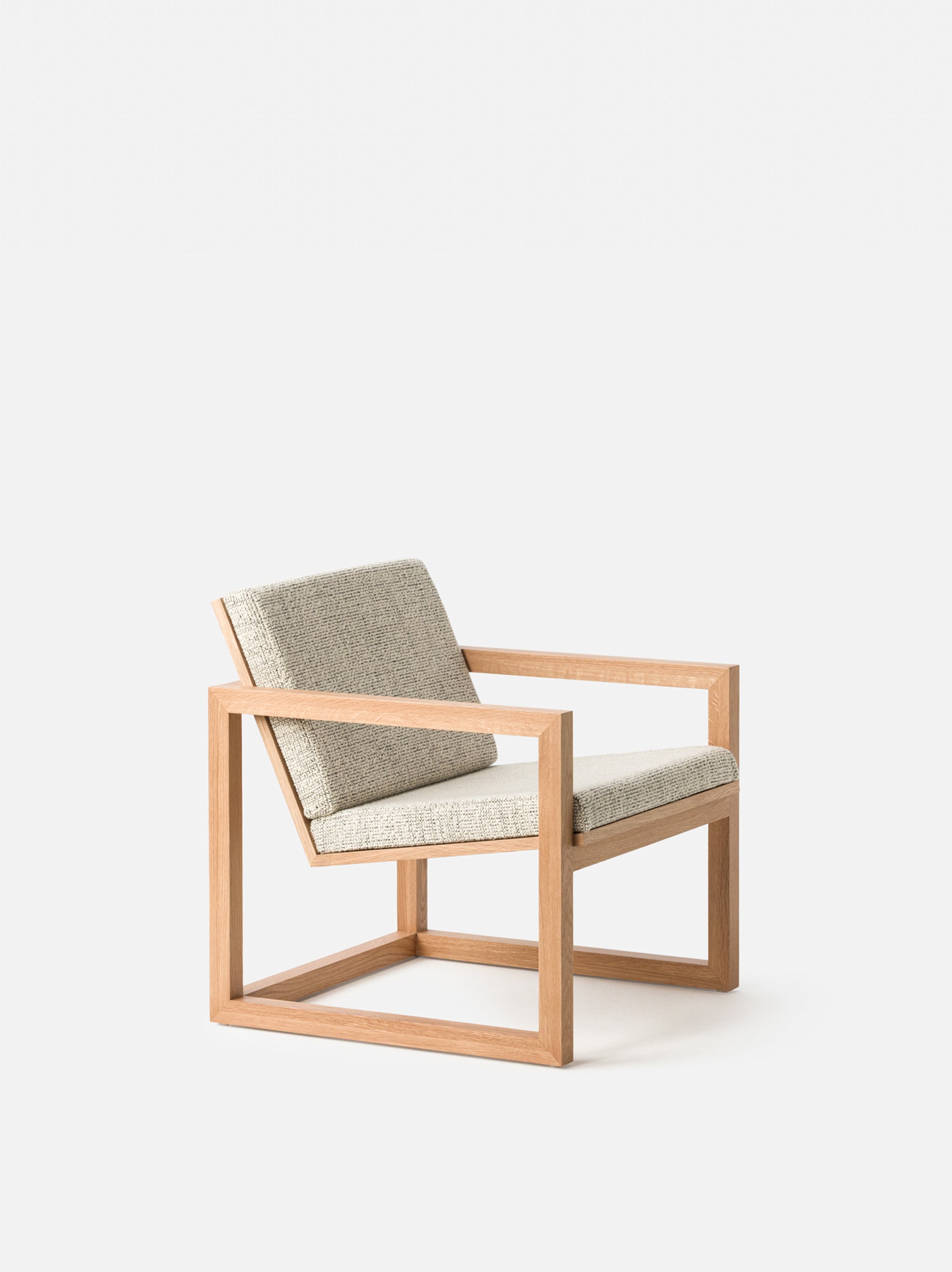 Framed Armchair Oak/Entwine Granite / One Size