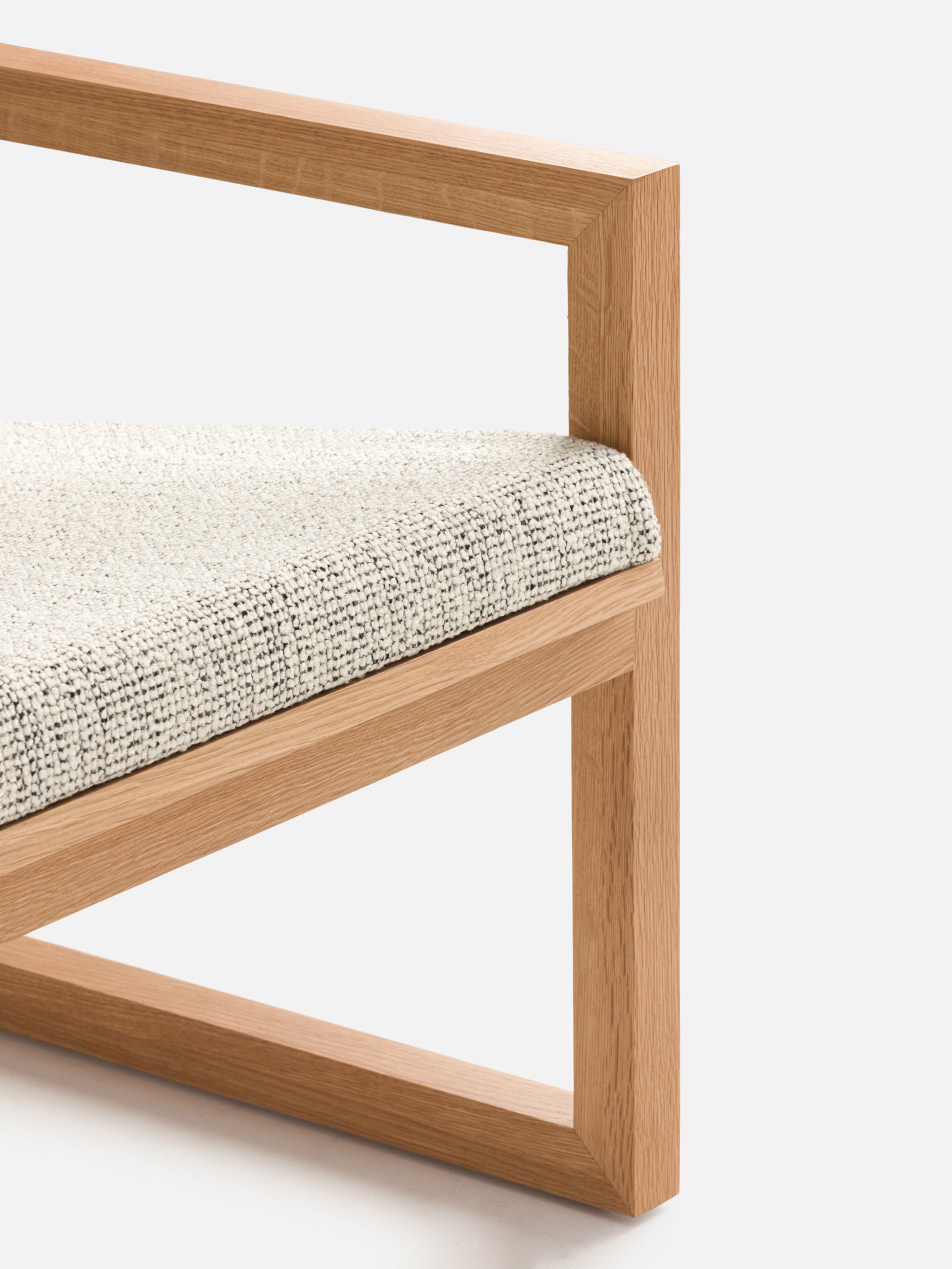 Framed Armchair Oak/Entwine Granite / One Size
