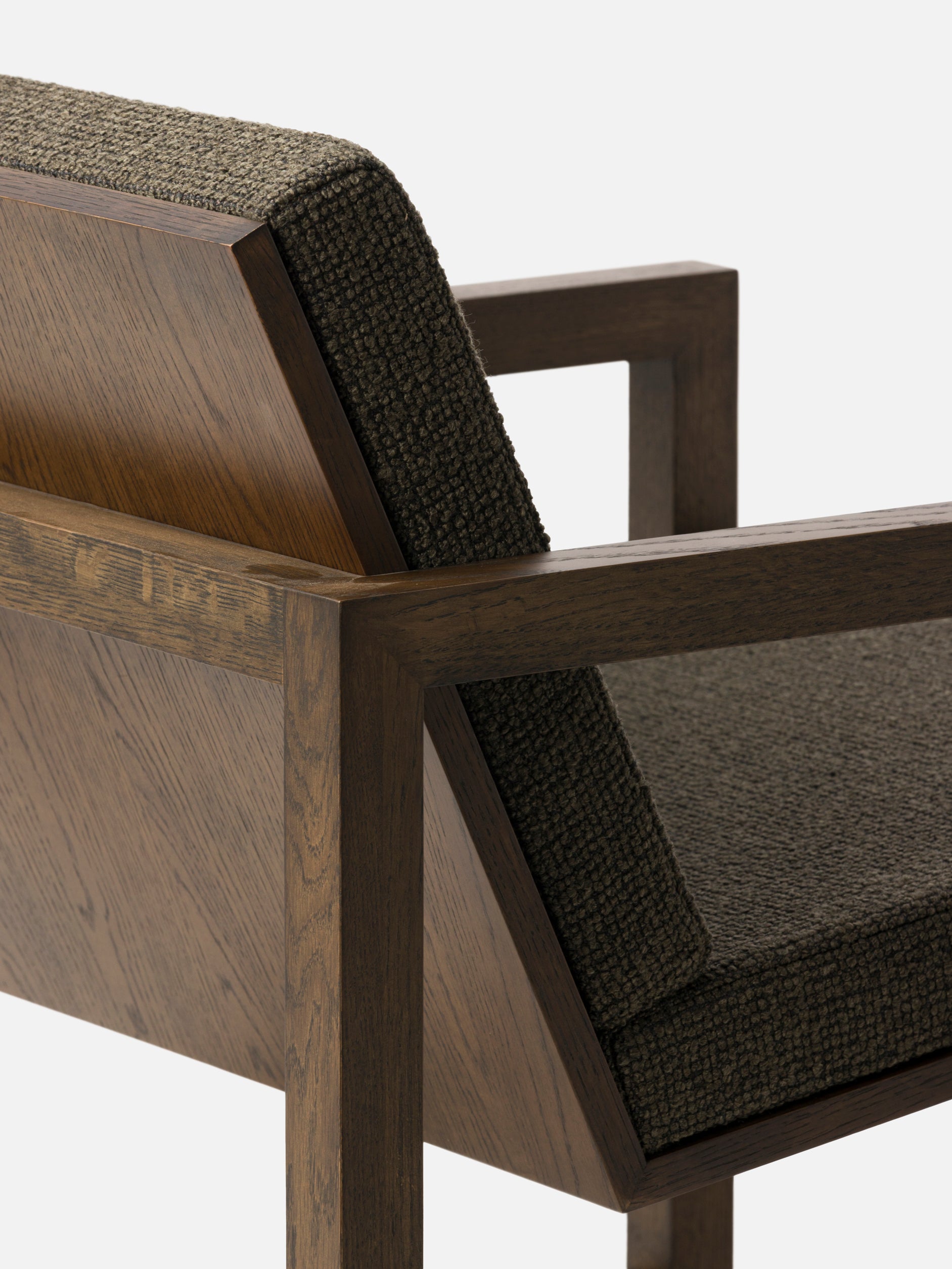 Framed Armchair Smoked Oak/Entwine Riverstone / One Size