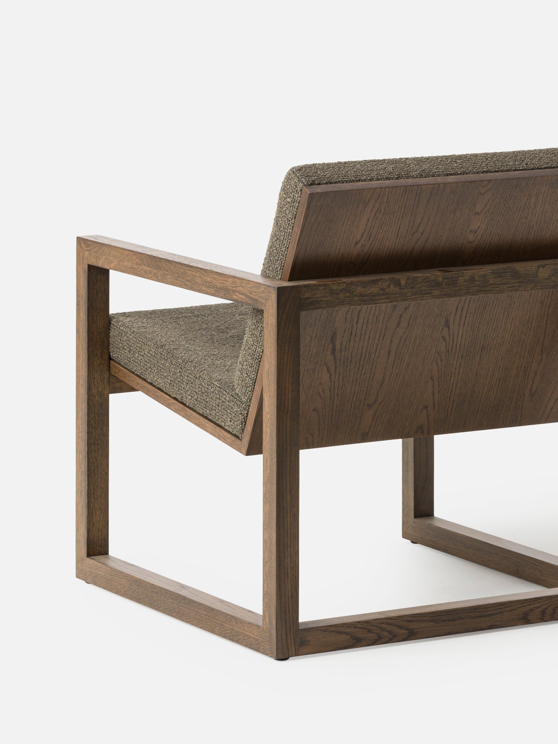 Framed Armchair Smoked Oak/Entwine Riverstone / One Size