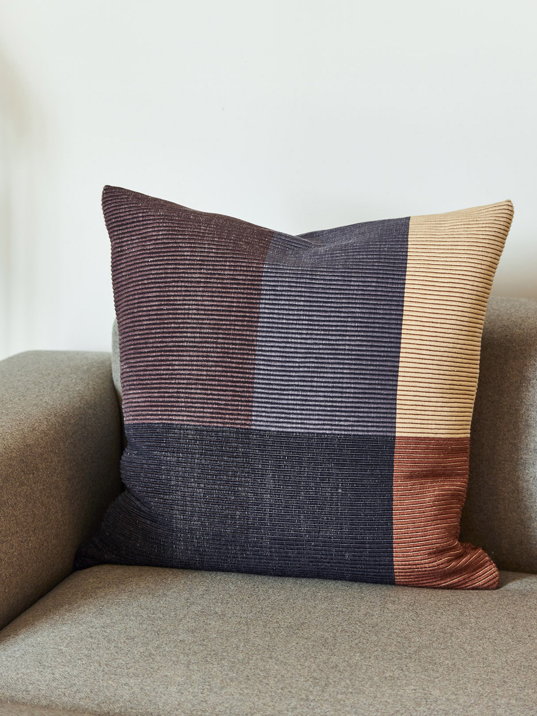 Albers No.1 Cushion Cover Night/Multi / 55x55cm