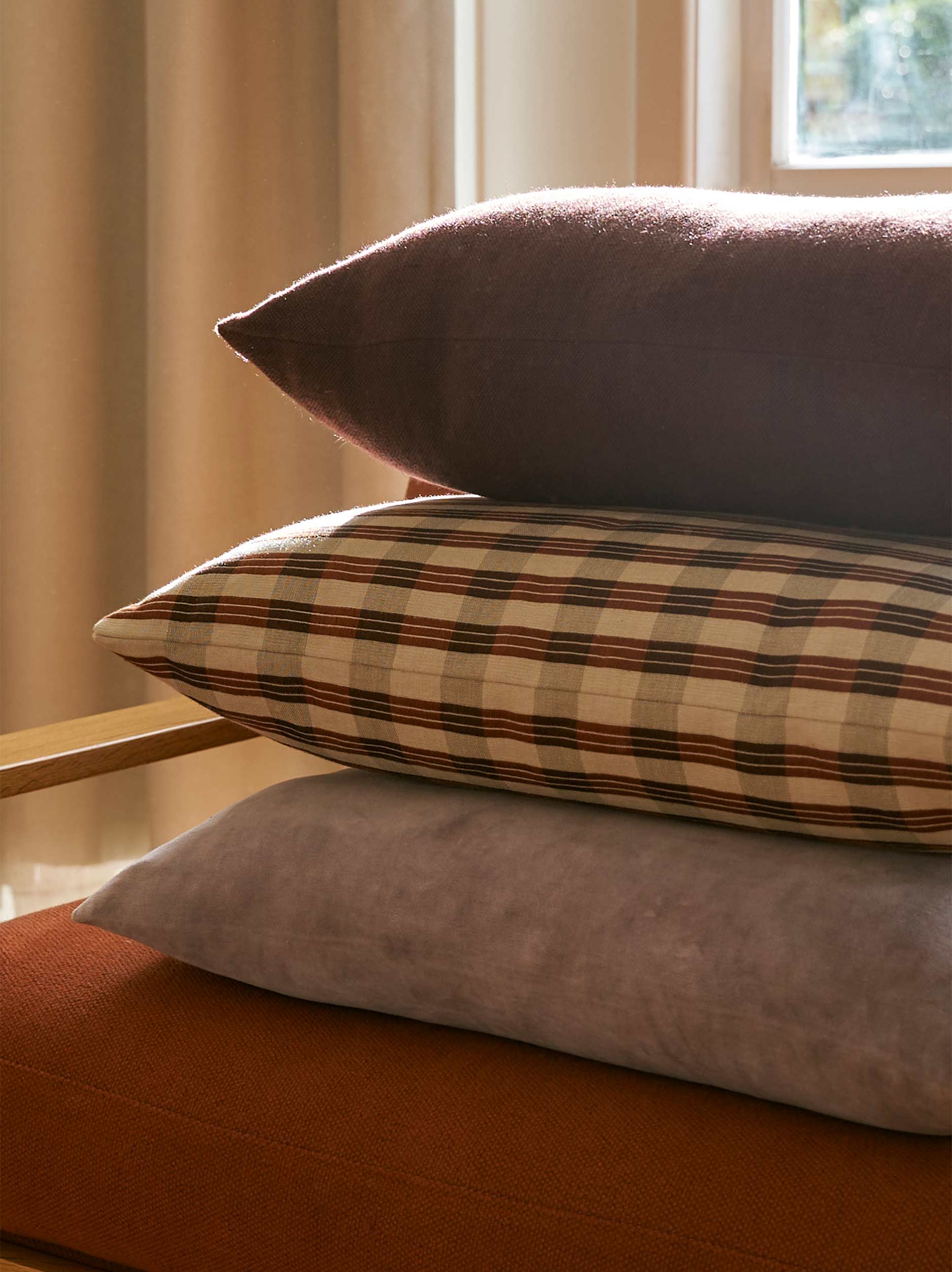 Folio Cushion Cover Russet/Mulberry / 60x40cm