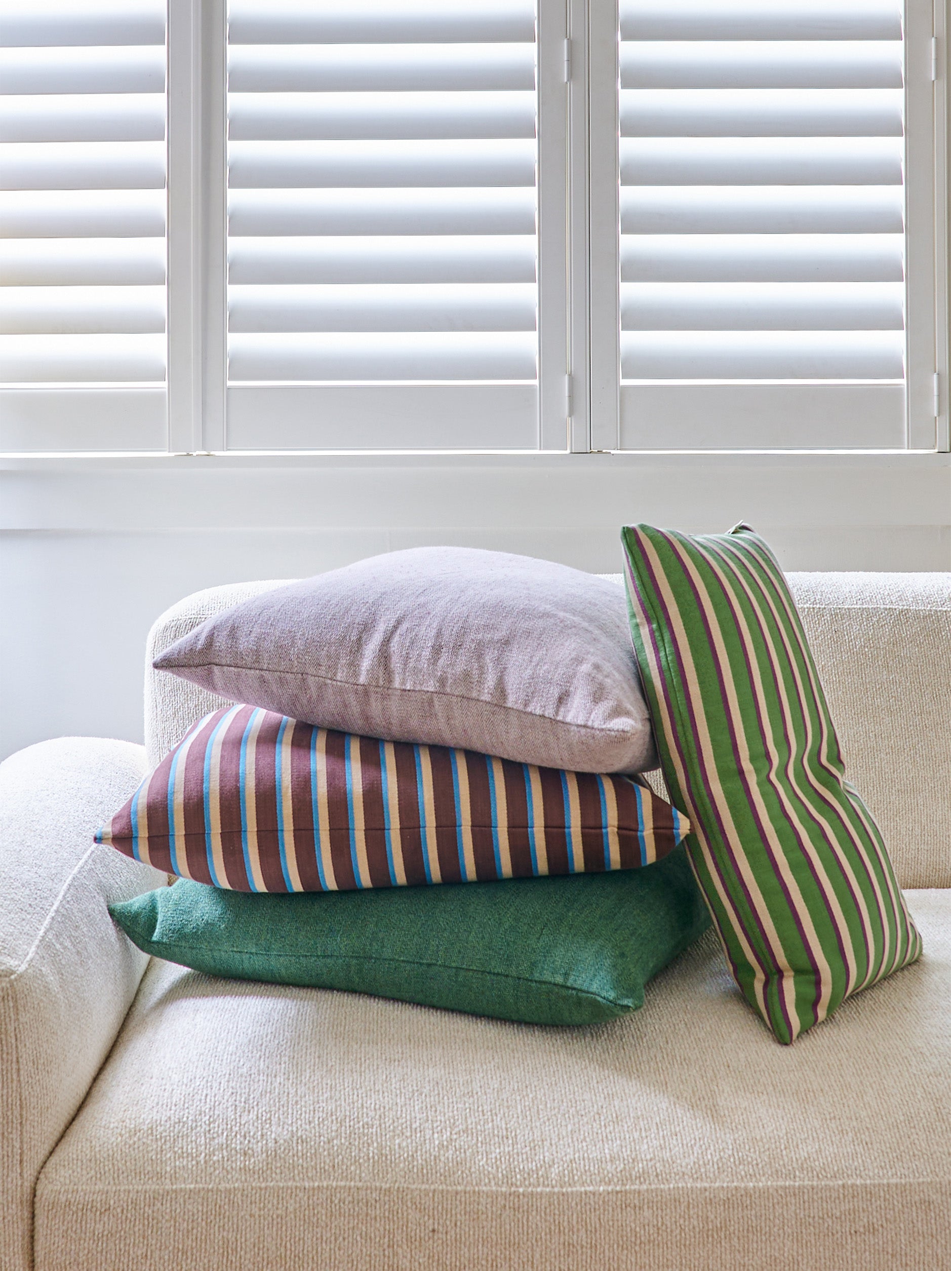 Riley Woven Cushion Cover Grasshopper/Multi / 50x30cm