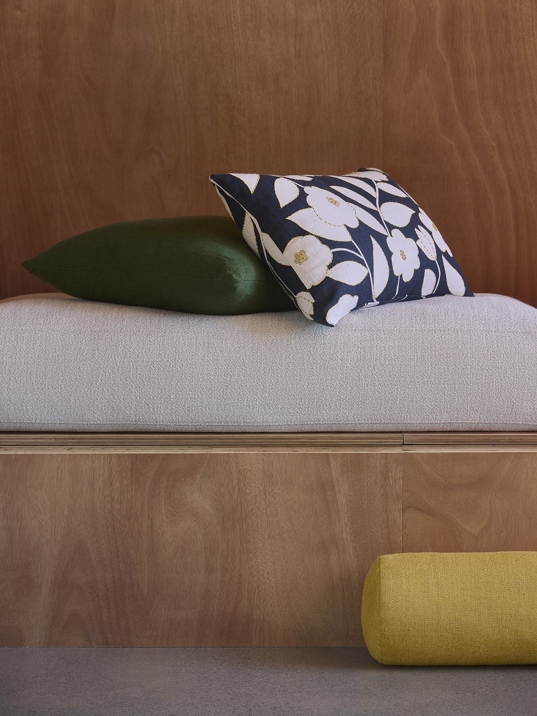 Ebisu Cushion Cover Oxford Blue/Multi / 60x40cm