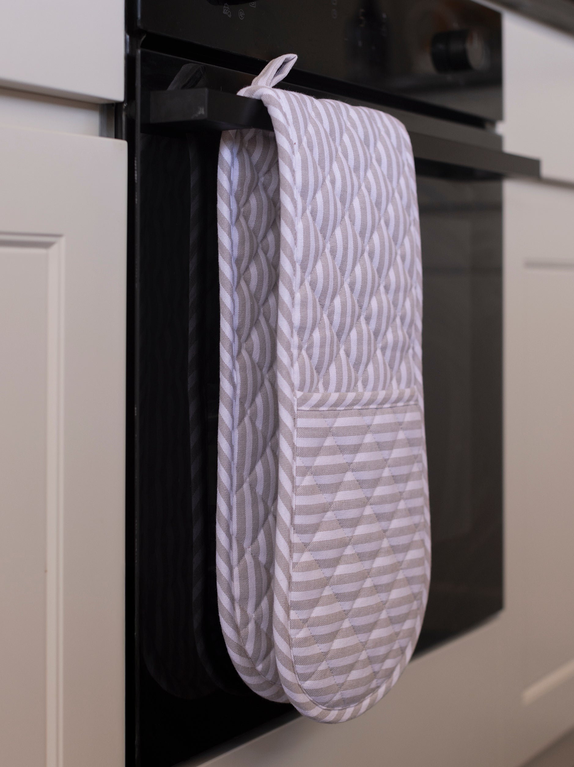 Classic Stripe Double Oven Glove Grey/White / One Size