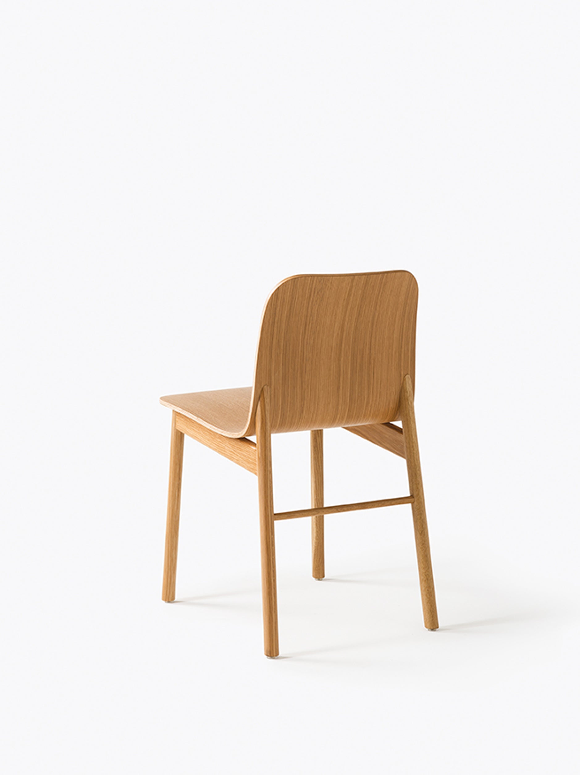 Aspen Chair w/ Wooden Legs Oak / One Size