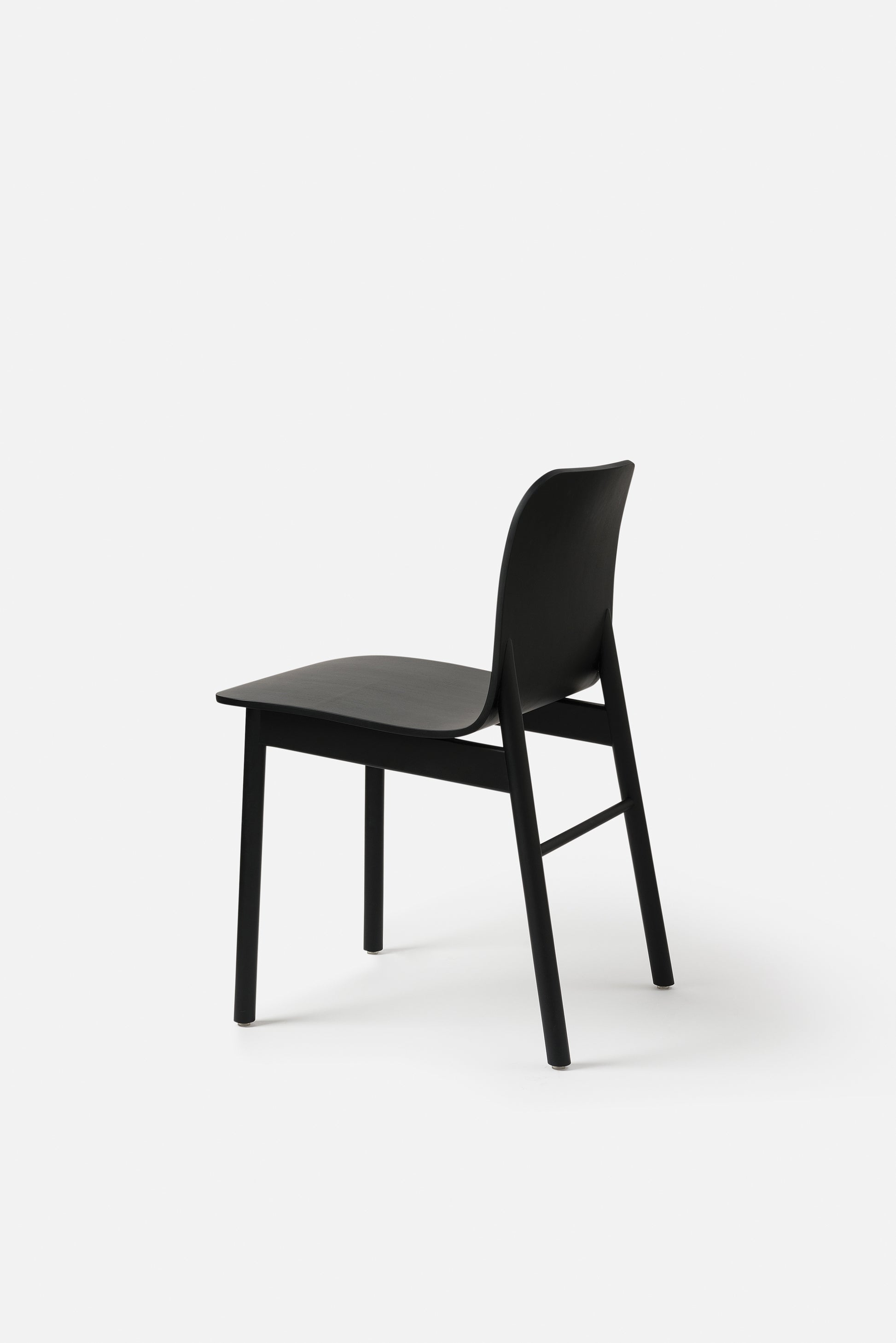 Aspen Chair w/Wooden Legs Black / One Size