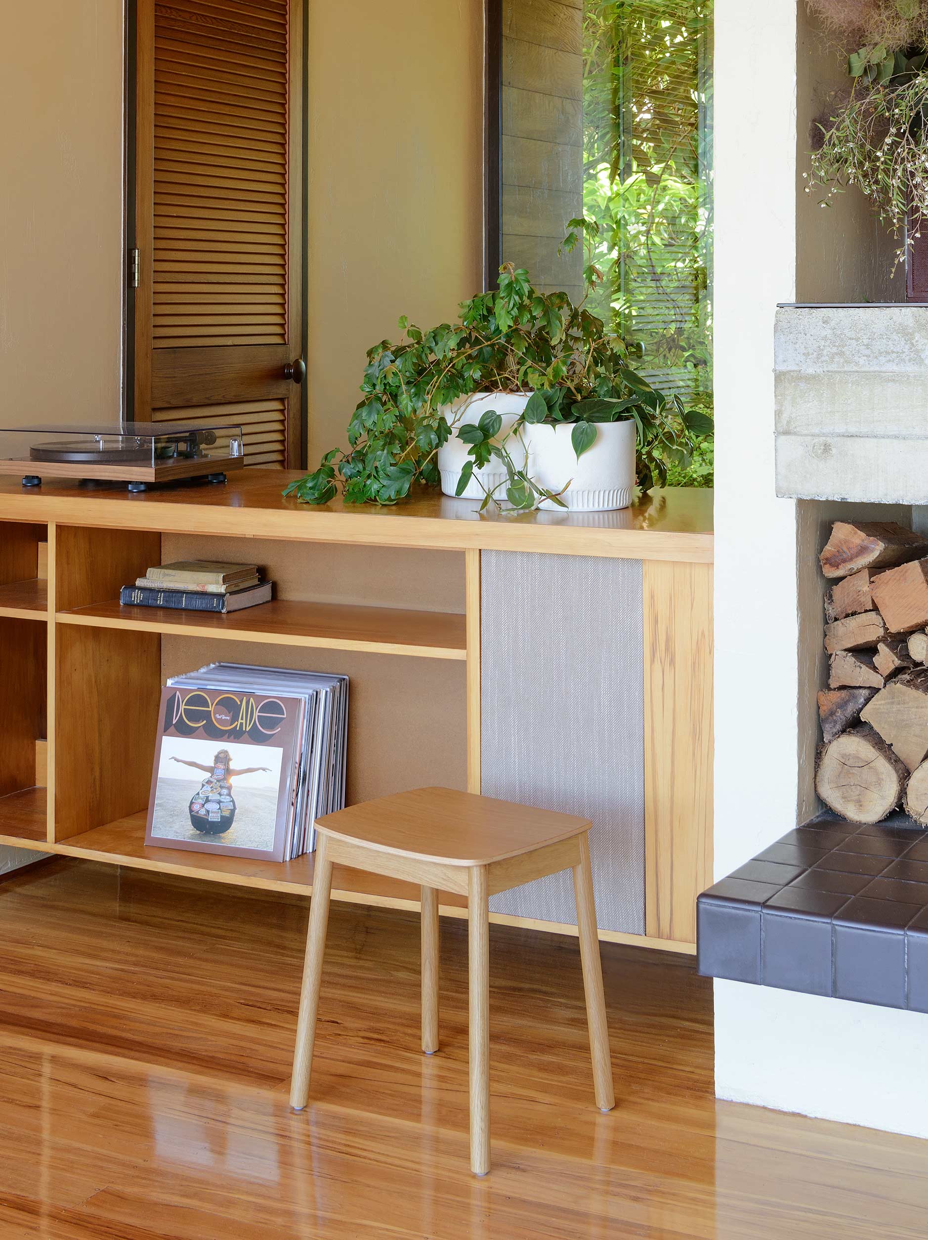 Radial Stool Low Oak / 46.5cmh
