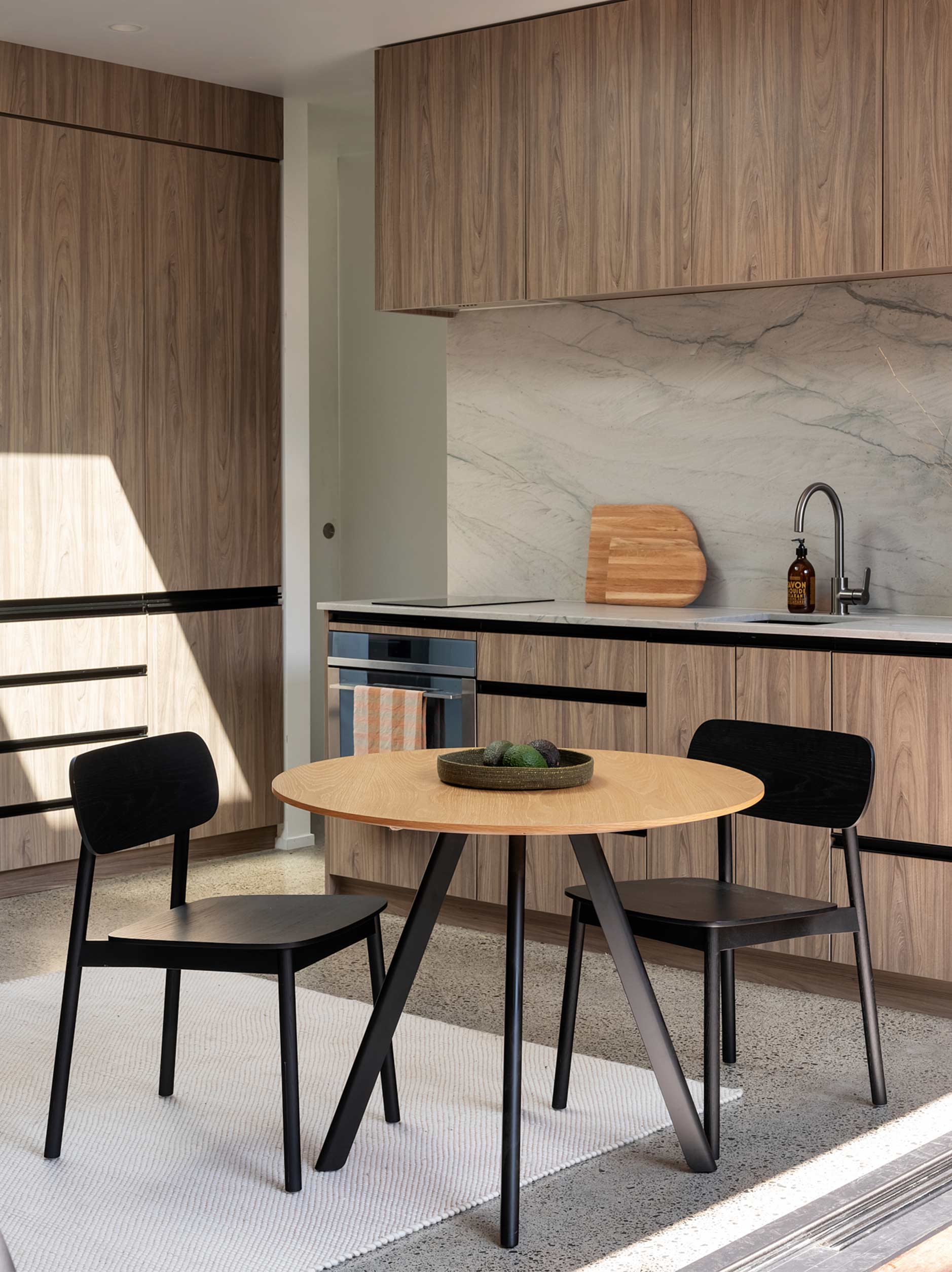 Radial Dining Chair Black / One Size