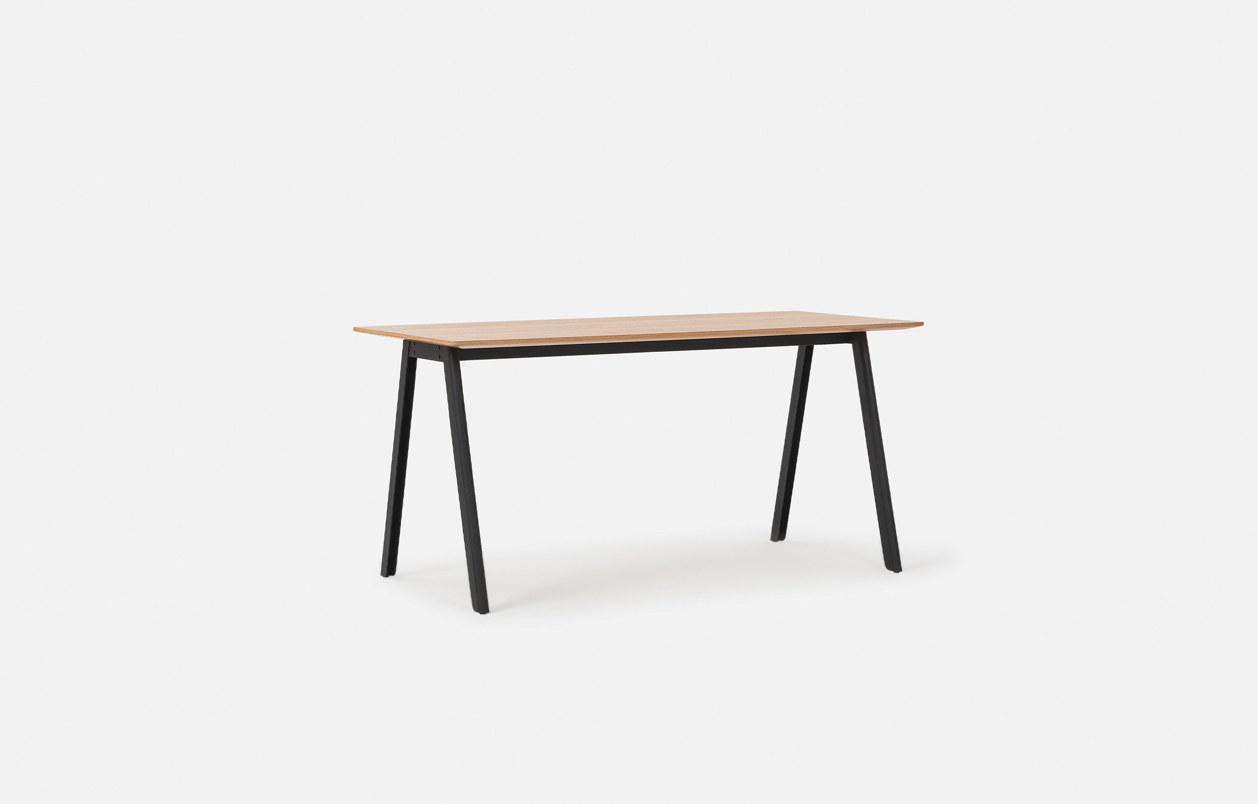 Assembly Desk Oak/Black / One Size