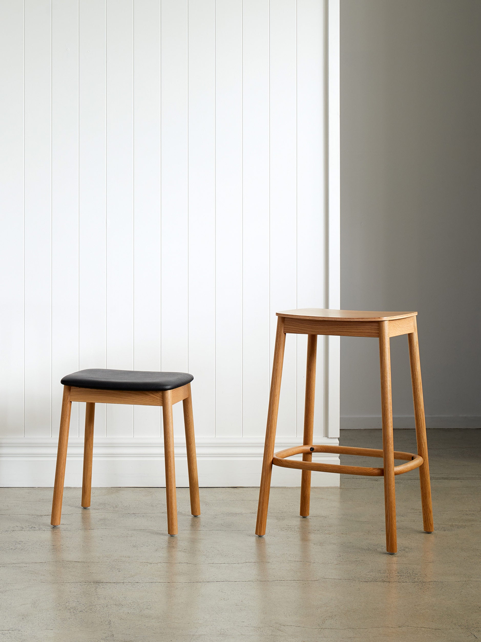 Radial Stool Oak / 66.5cmh