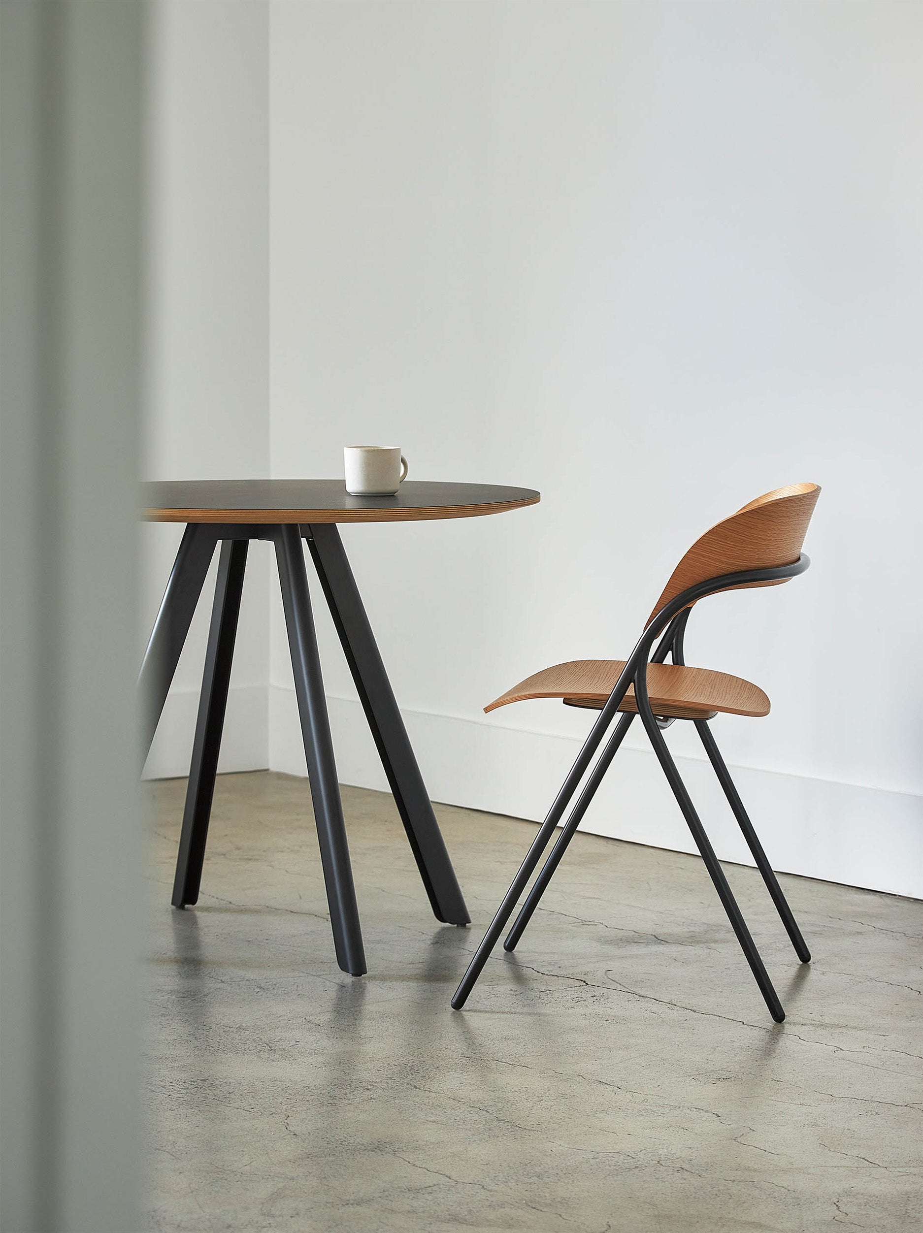 Trace Dining Chair Oak / One Size