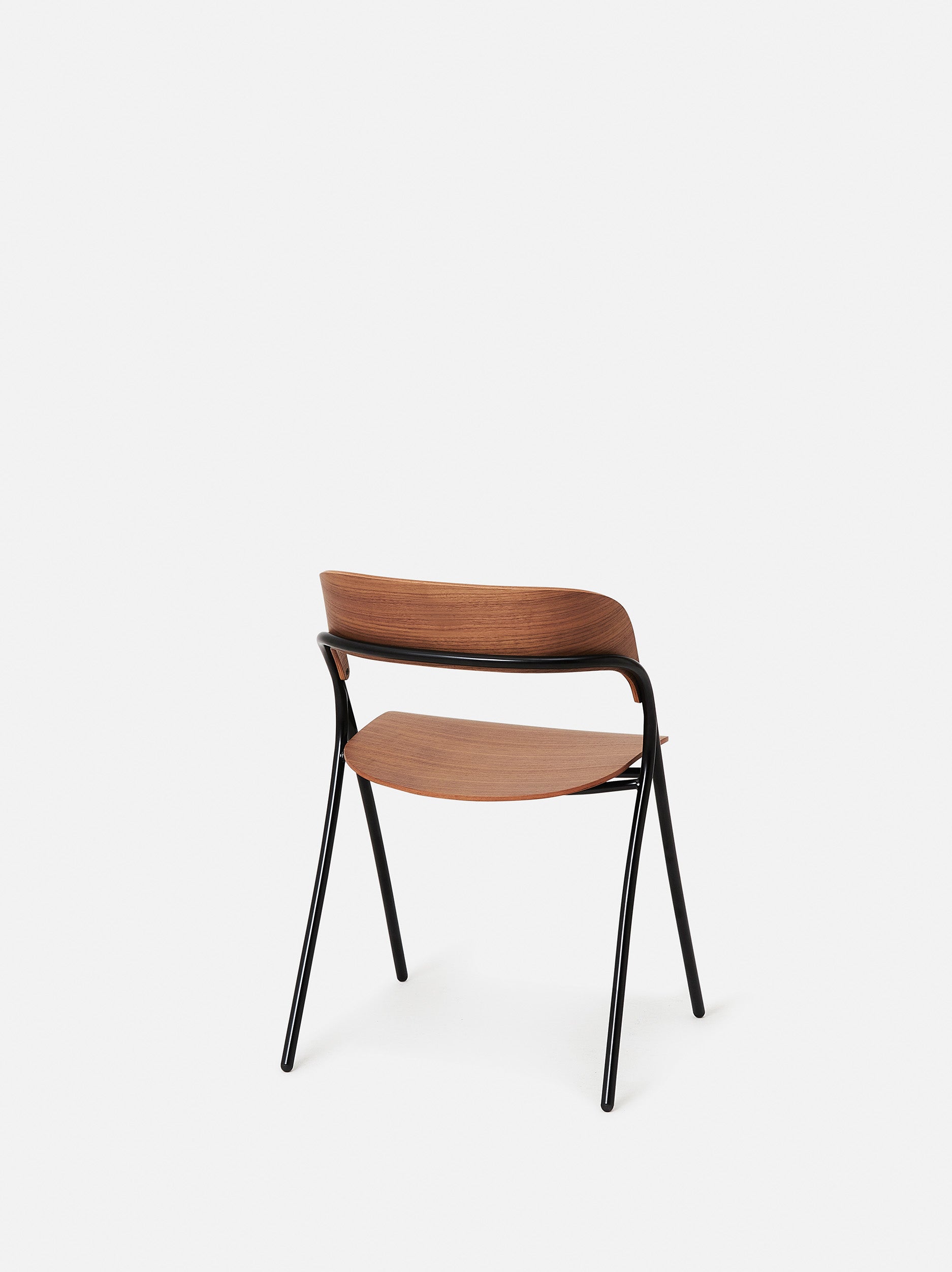 Trace Dining Chair Walnut / One Size