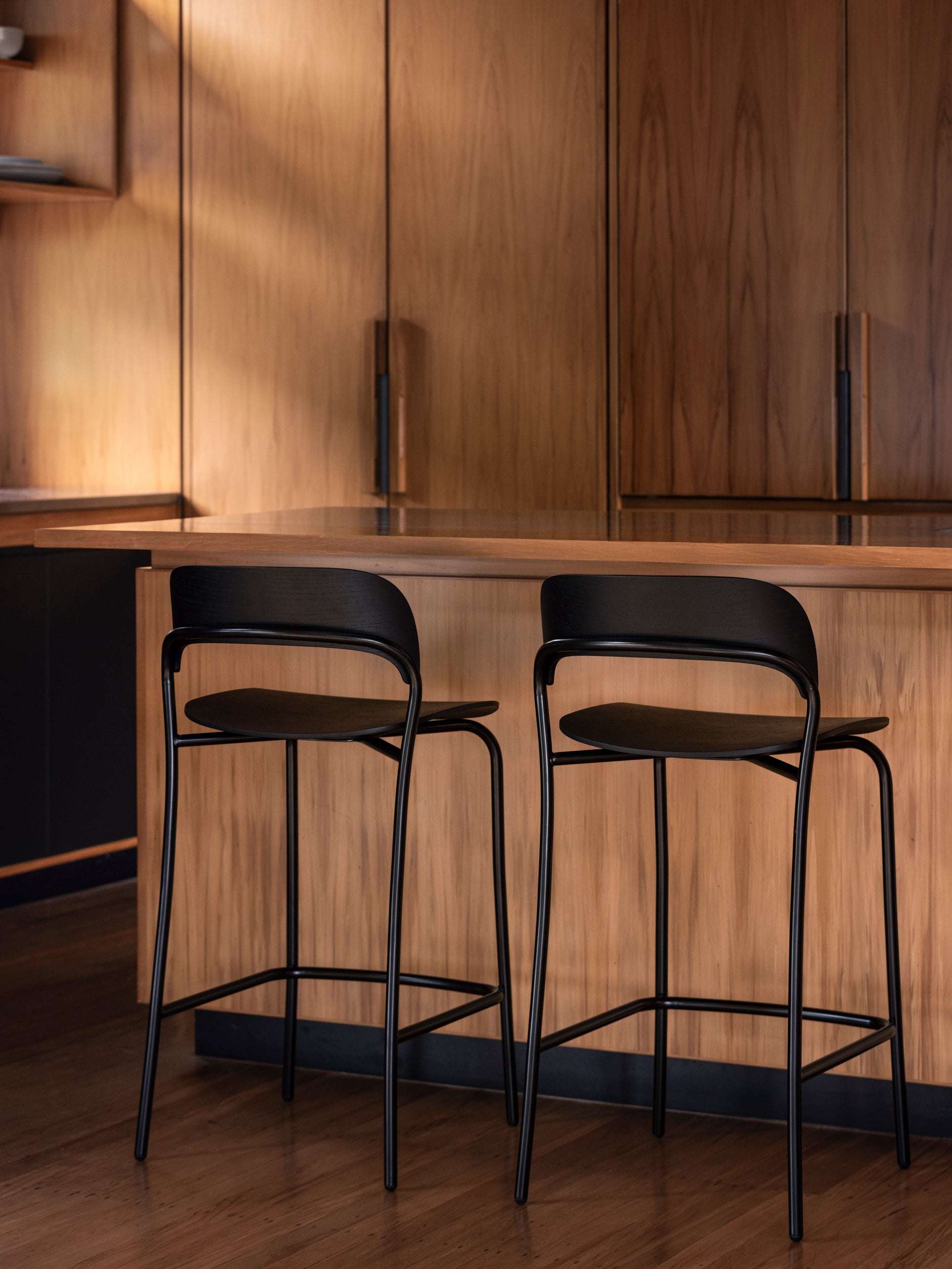 Trace Stool Black / One Size
