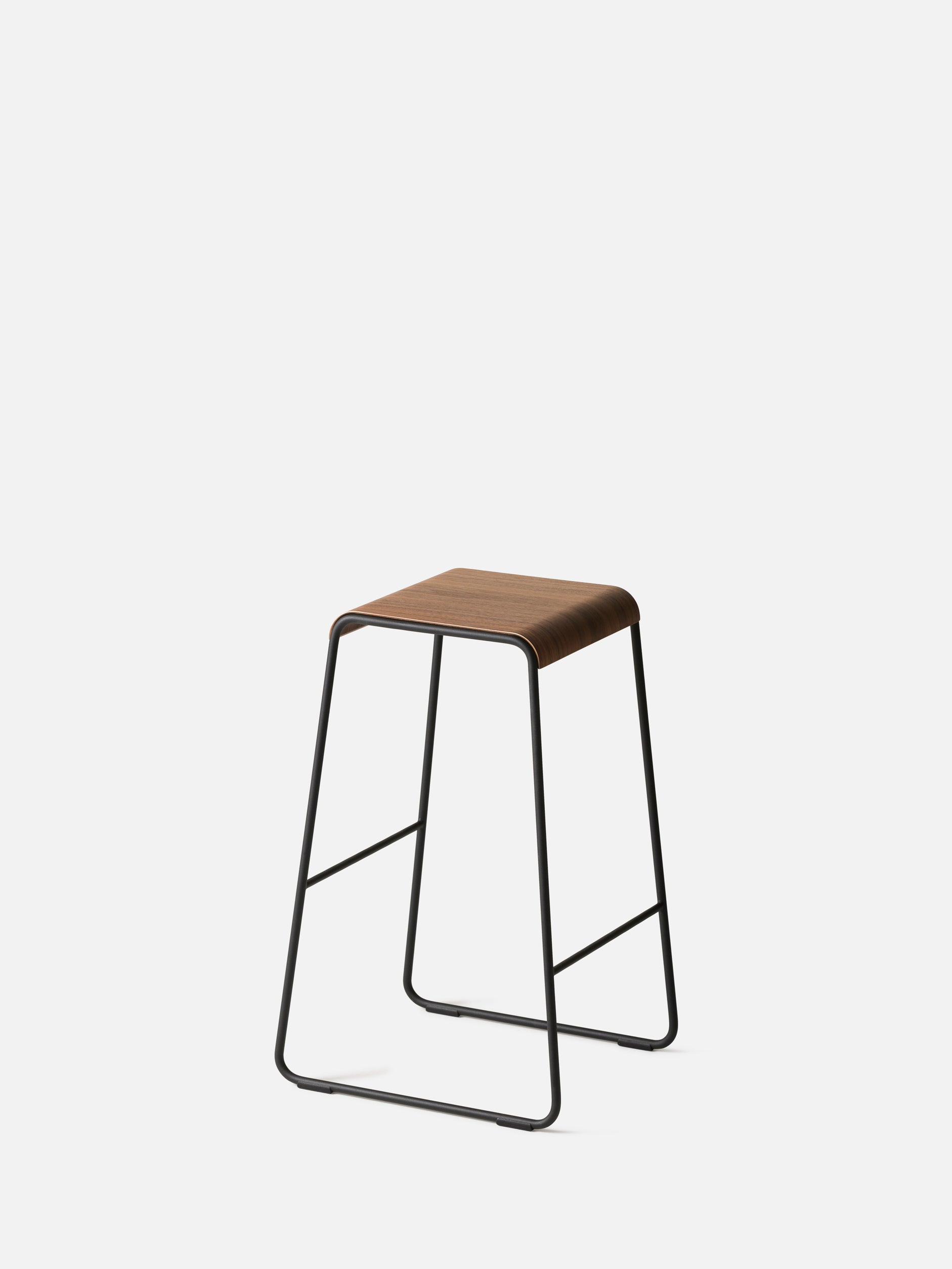 S2 Stool Black/Walnut / Medium