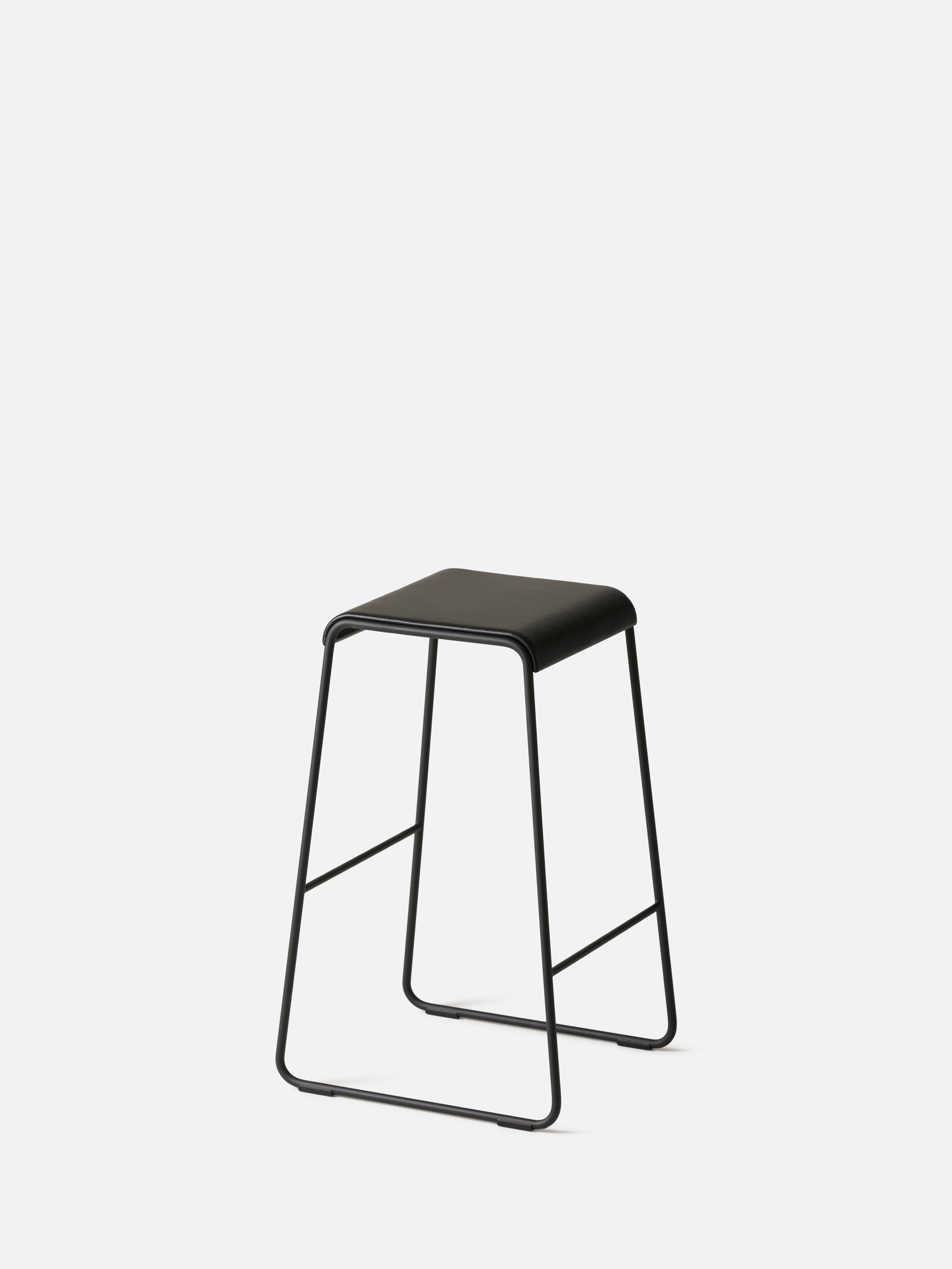 S2 Stool Black/Black Leather / Medium