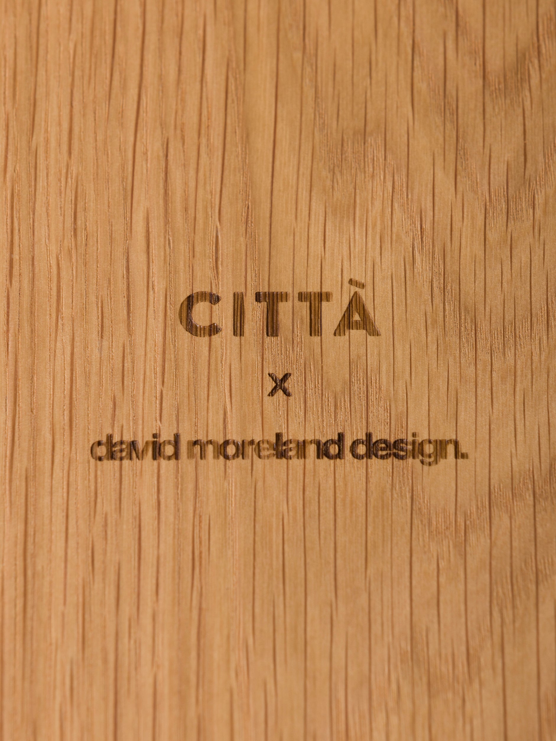 S2 Stool White/Oak / Medium
