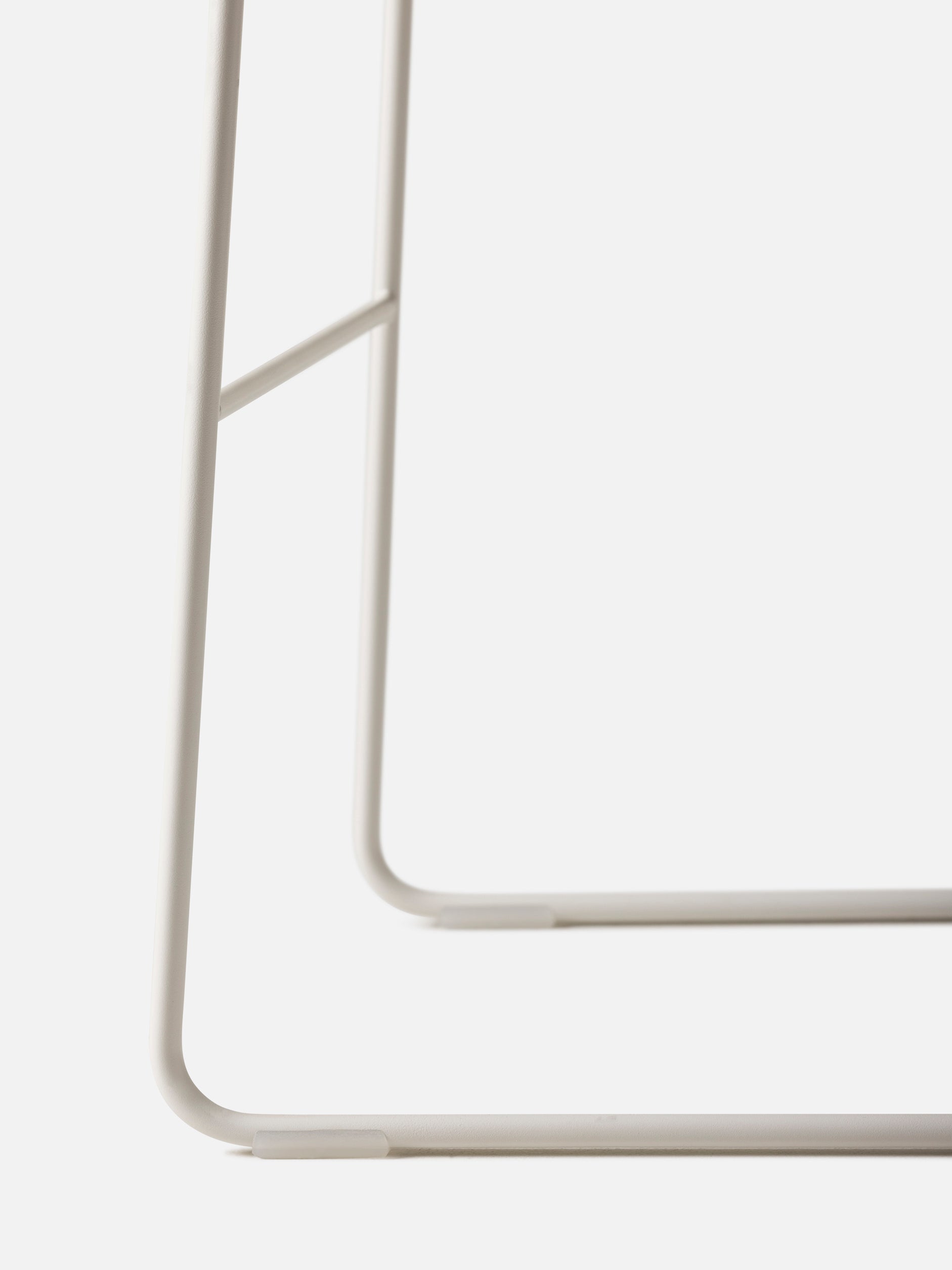 S2 Stool White/Oak / Medium