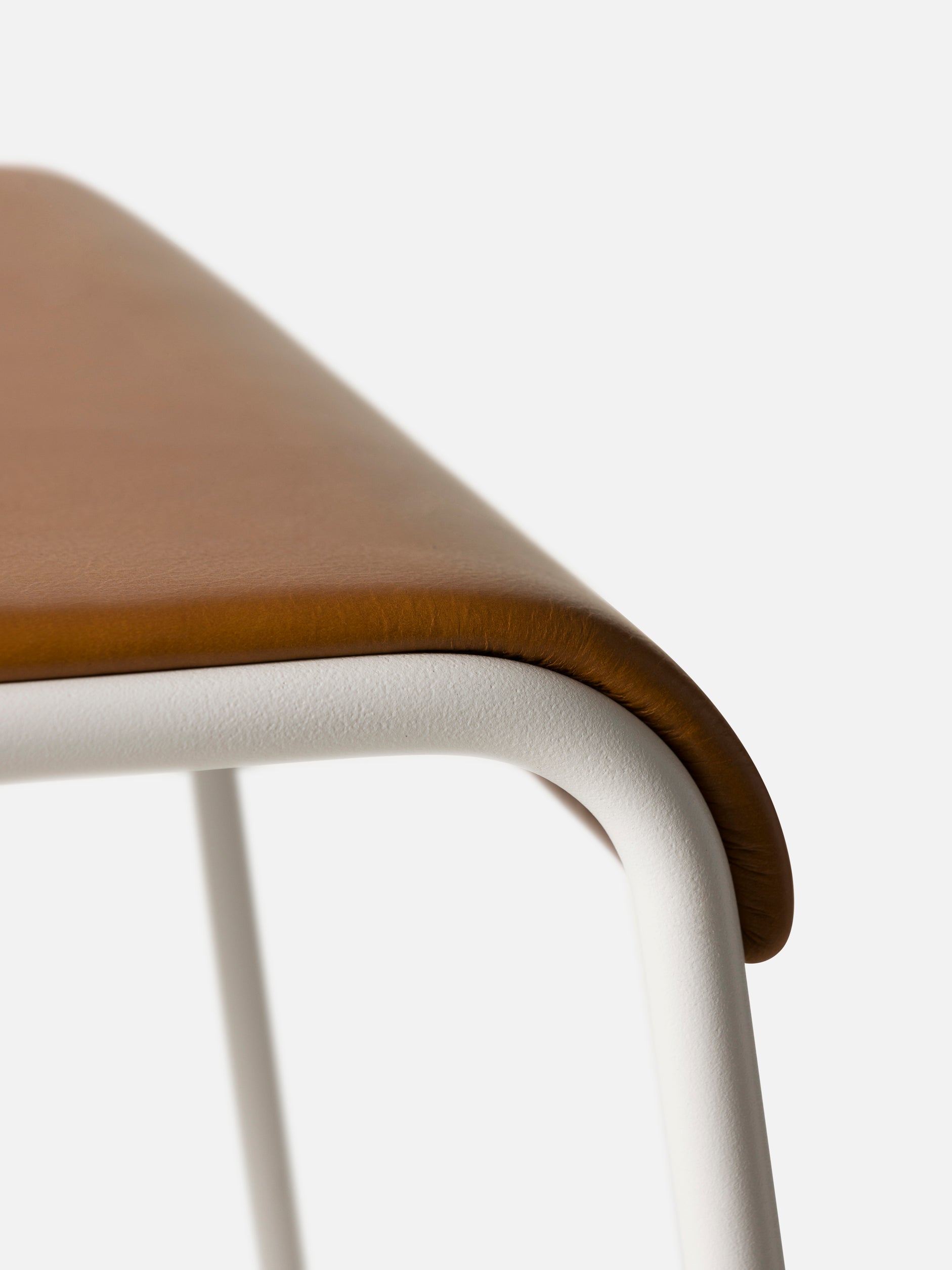 S2 Stool White/Tan Leather / Medium
