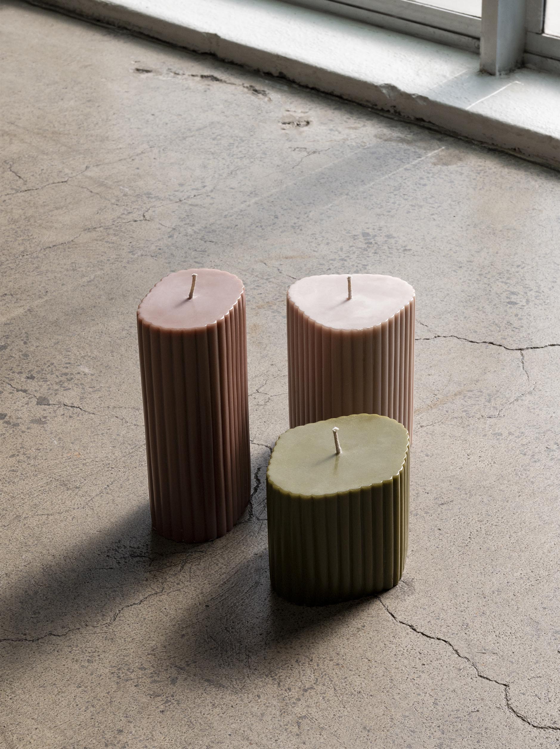 Costa Pillar Candle Ivy / Small