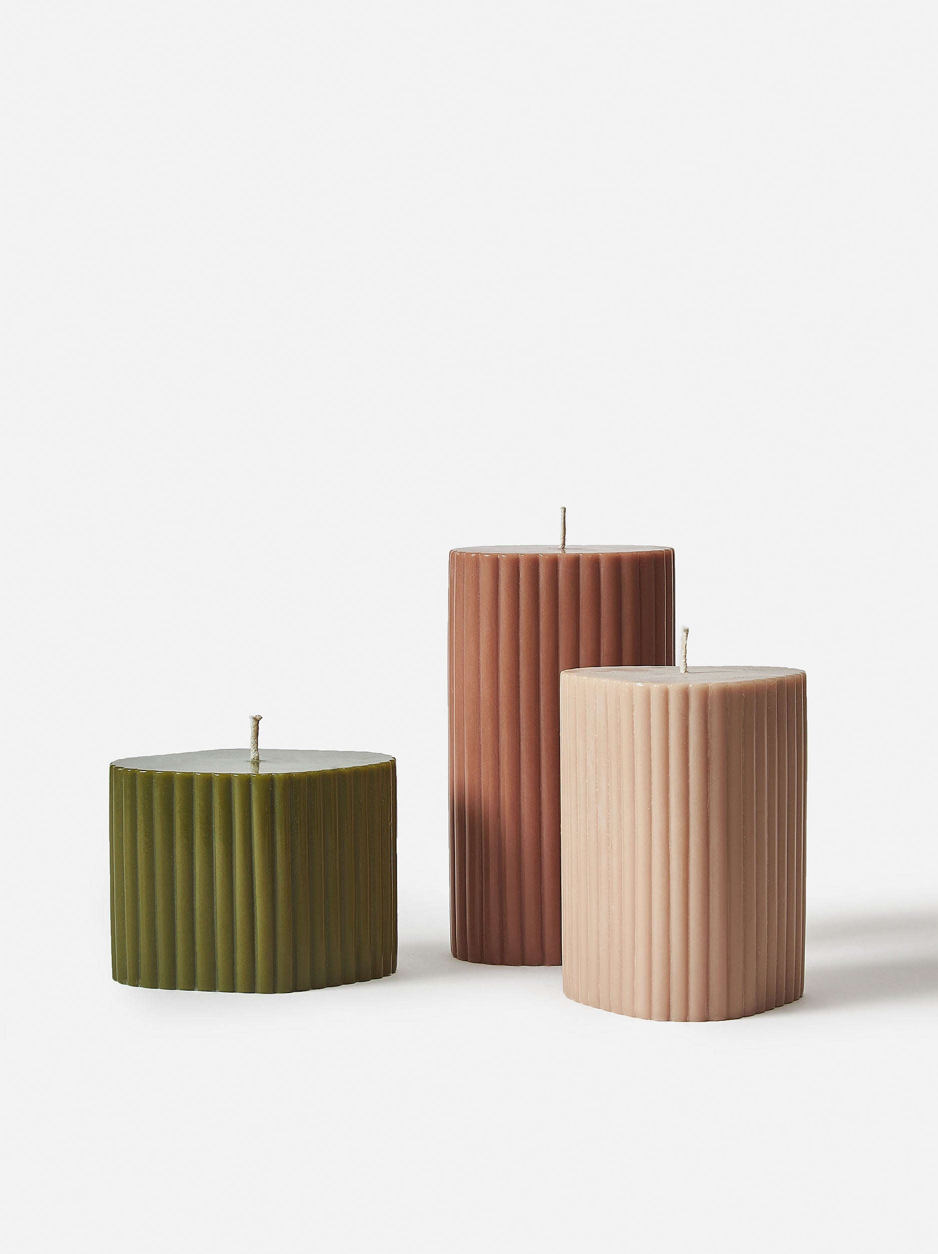 Costa Pillar Candle Oat / Medium